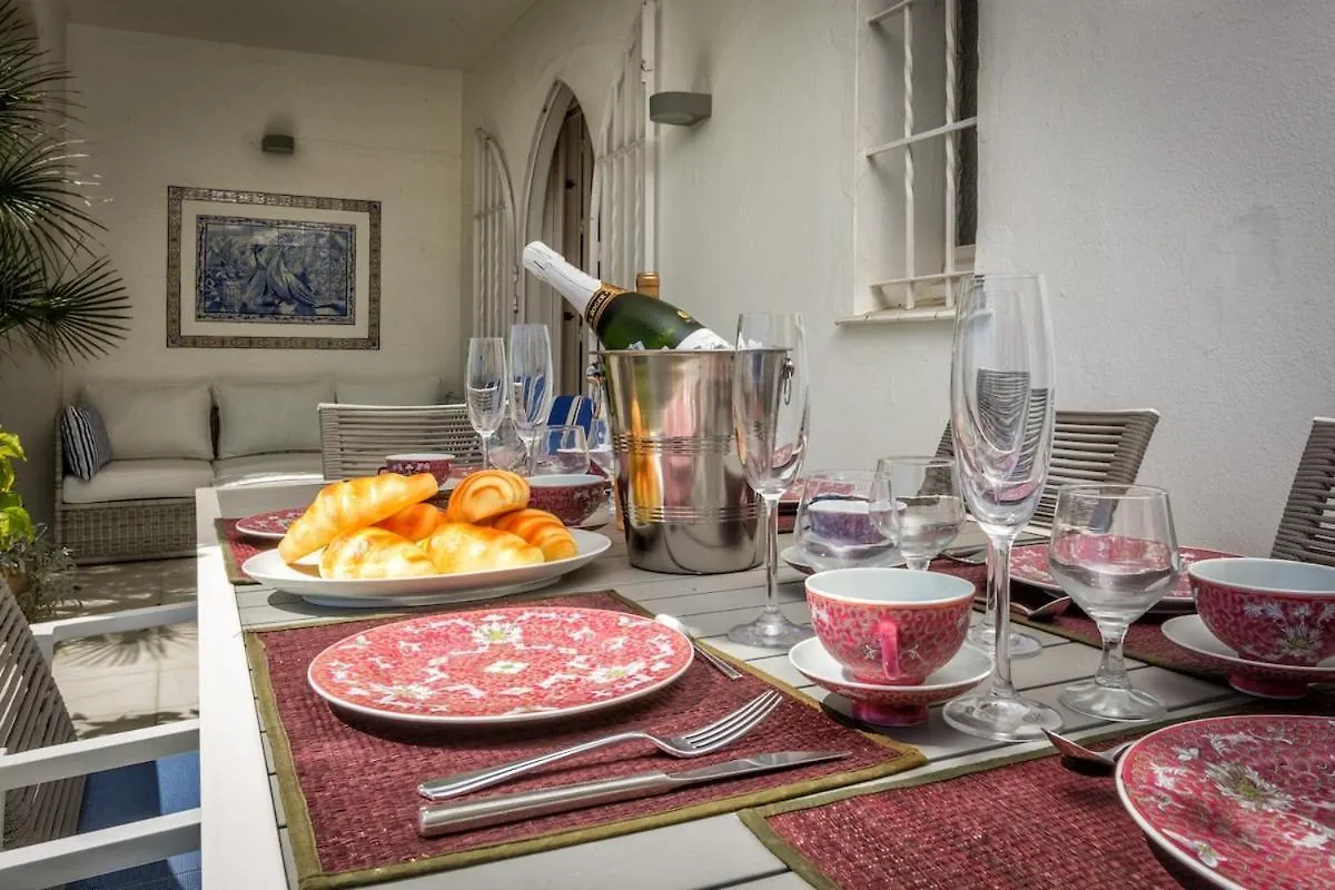 Beachfront Marbella Golden Mile Holiday Rental Casa vacanze