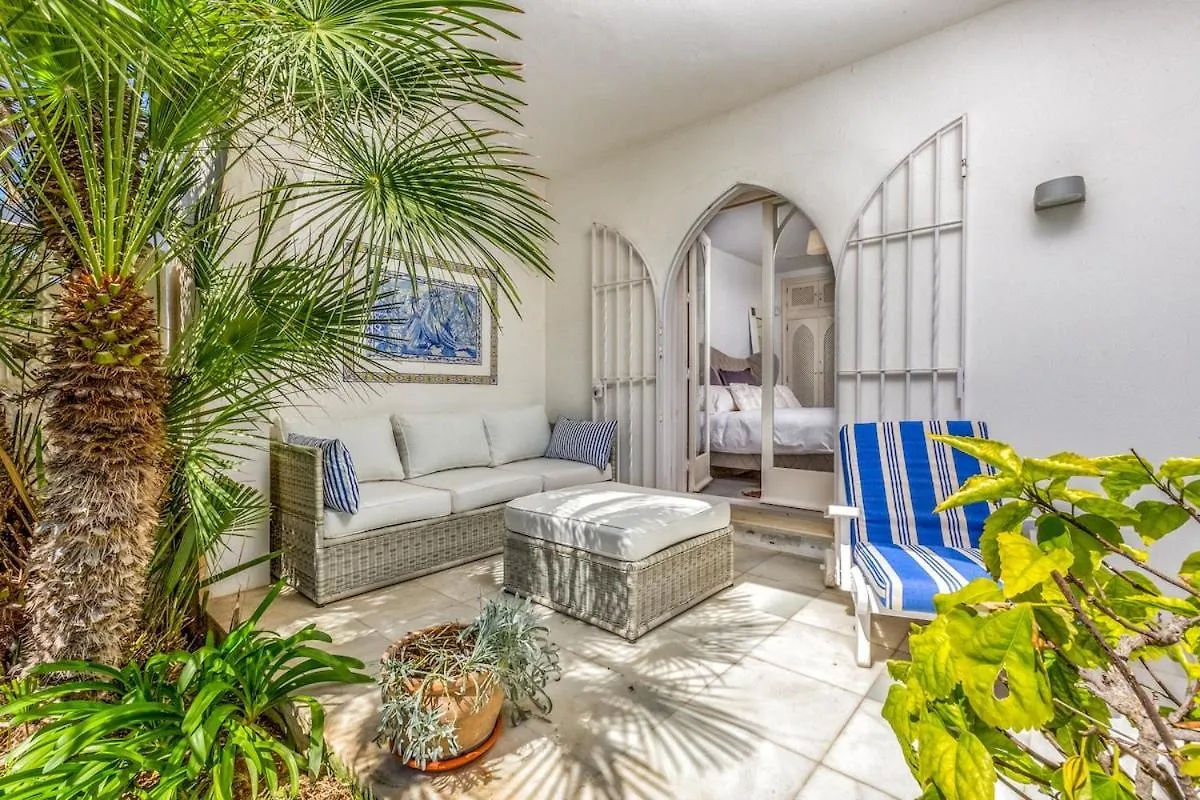 Beachfront Marbella Golden Mile Holiday Rental Casa vacanze